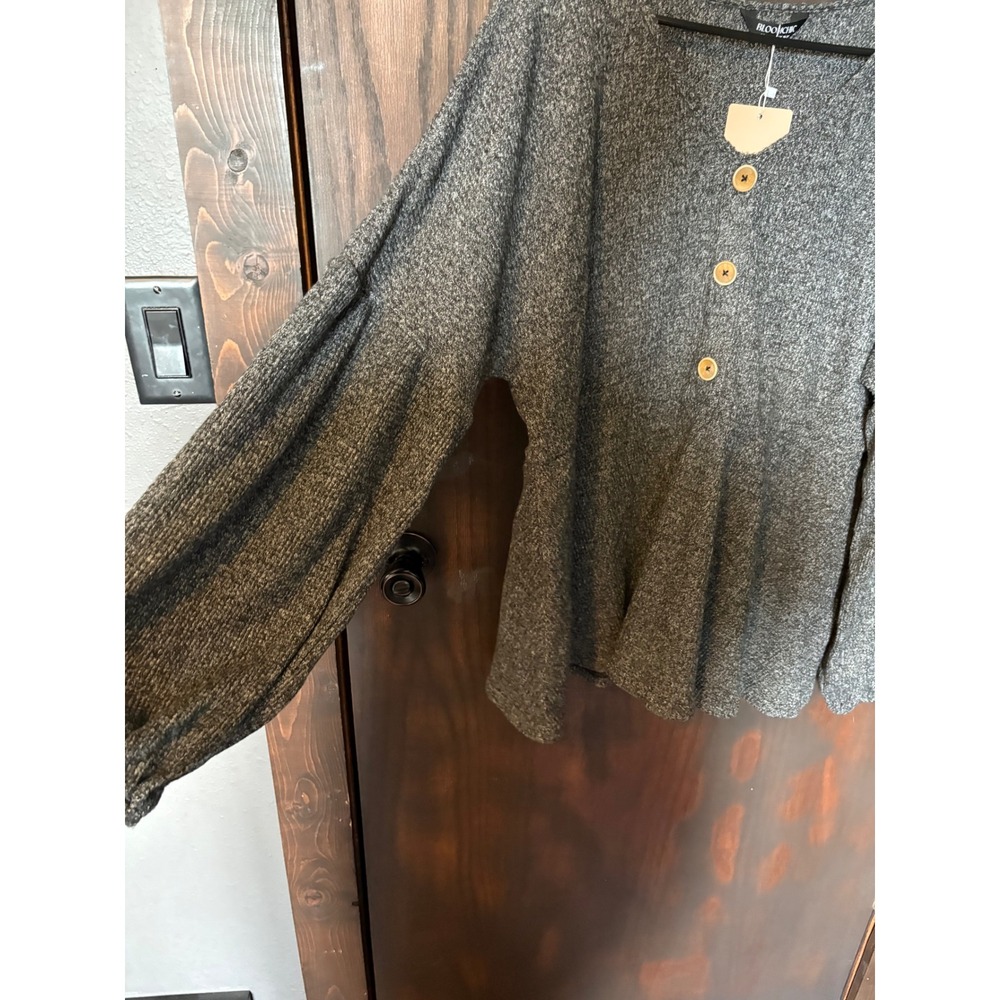BloomChic Women Charcoal Gray Marl Knit V-Neck Lantern Sleeve Top US 14-16 NWT - Picture 2 of 5